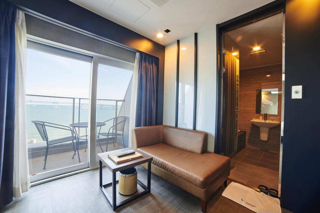 Busan Premium V Hotel Bagian luar foto